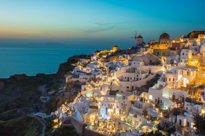 Atina & Santorini